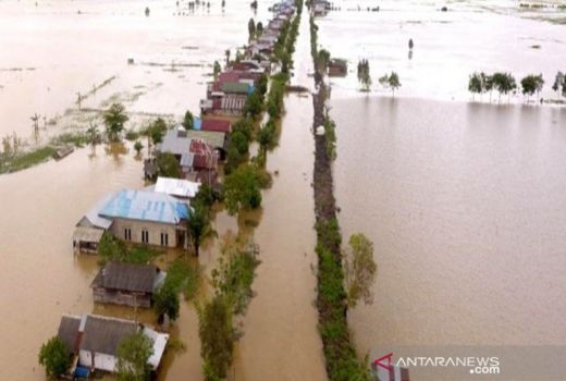 Politikus PKS Kritisi Sikap Jokowi Soal Banjir Kalsel, Pedas! - GenPI.co