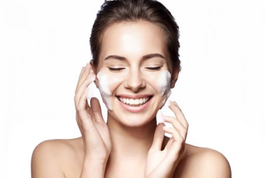 Kaleidoskop 2020: 4 Skincare Paling Ampuh Bikin Kulit Glowing - GenPI.co