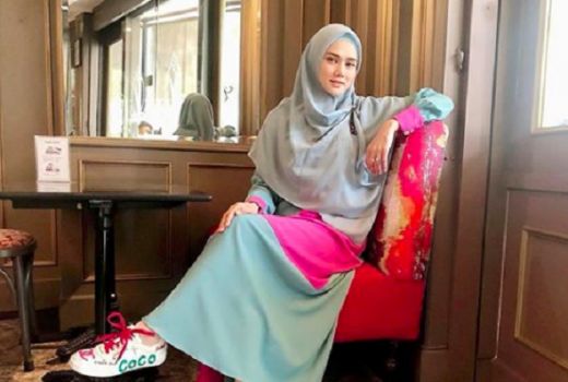 Mulan Jameela Kelewat Cantik, Bikin Anggota DPR Matanya Meleng - GenPI.co