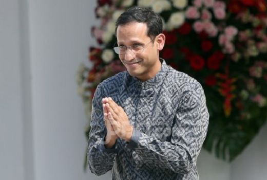 Guru Honorer Digaji dari Dana BOS, Ini Kata Mendikbud... - GenPI.co