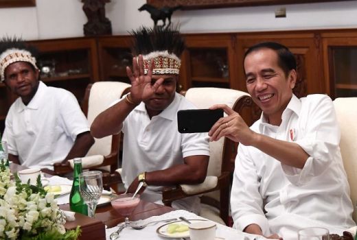 Diundang ke Istana, Dua Pemuda Papua Sampaikan Hal ini ke Jokowi - GenPI.co