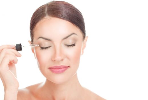 Serum Lokal Ajaib! Wajah Bening, Si Dia Bisa Tambah Pusing - GenPI.co
