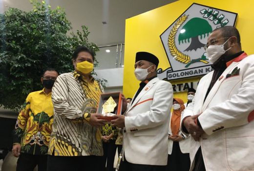 Pengamat Bongkar Motif Safari Politik PKS ke Parpol Lain, Intip! - GenPI.co