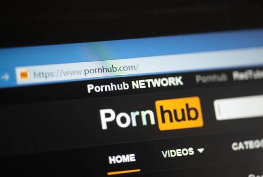 Buat Netizen Ngeres, Simak Cara Pornhub Kampanye Anti Sampah Laut - GenPI.co