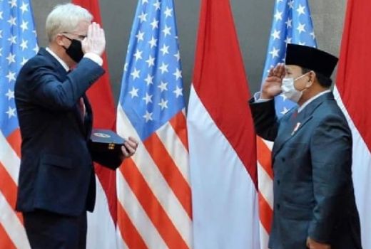 Mendadak Plt Menteri Pertahanan Amerika Menemui Prabowo Subianto - GenPI.co