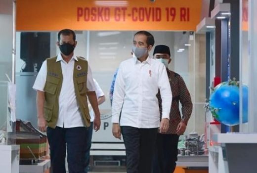 Presiden Jokowi Dituding Mengalihkan Isu, Ini Kata Politikus - GenPI.co