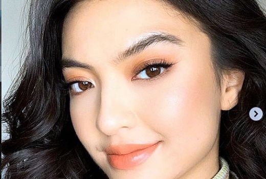 Bodi dan Wajah Aduhai, Selebritas Cantik Ini Malah Belum Menikah - GenPI.co