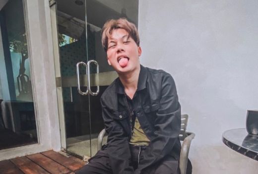 Kece! Tengok 5 Gaya Rizky Febian untuk Traveling - GenPI.co