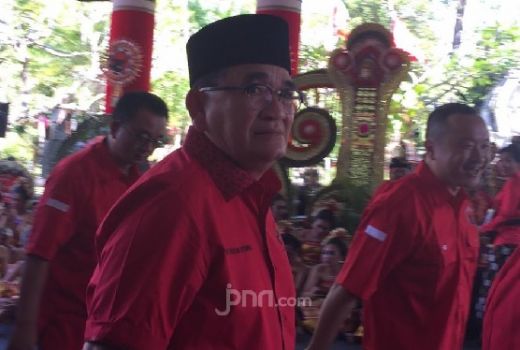 Anies Baswedan Setop Revitalisasi Monas, Ini Kata Ruhut Sitompul - GenPI.co