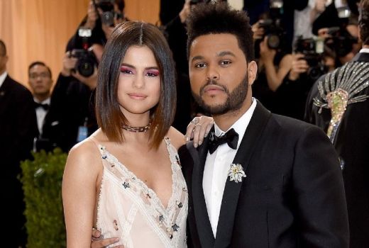 Belum Bisa Move On, The Weeknd Bikin Lagu Buat Selena Gomez - GenPI.co