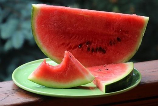 Selain Jahe, Buah Semangka Cegah Penyakit Kanker - GenPI.co