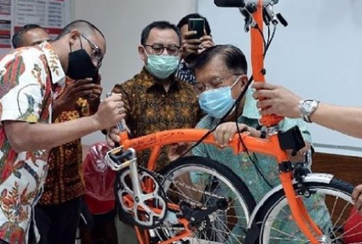 Sepeda Milik Jusuf Kalla Dibeli Istri Sandiaga Uno Seharga Mobil - GenPI.co