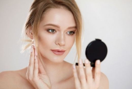 Cantik Mulus Hanya dengan Bedak dan Satu Sentuhan Rahasia - GenPI.co