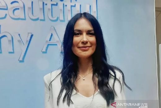 Aktris Janda Ini Awet Muda, Ini Rahasia Tubuh Kencangnya... - GenPI.co