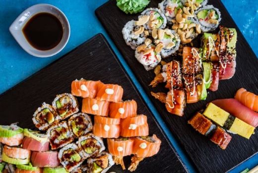 Ingin Makan Sushi Tanpa Bayar Mahal? Coba Resep Ini Di rumah - GenPI.co