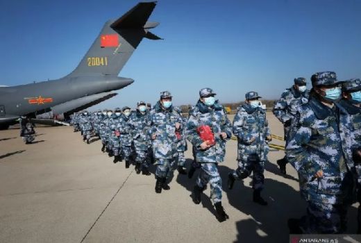 Korban Virus Corona Terus Bertambah, China Kirim Tentara ke Wuhan - GenPI.co