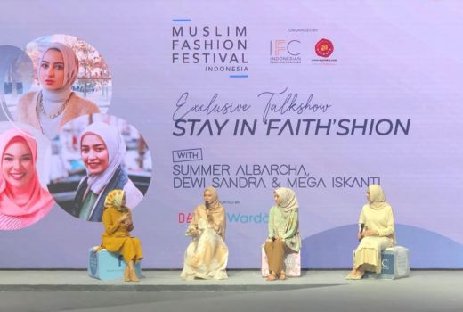 Tren Busana Muslim 2021 Bertema Kearifan Lokal dan Bernuansa Alam - GenPI.co