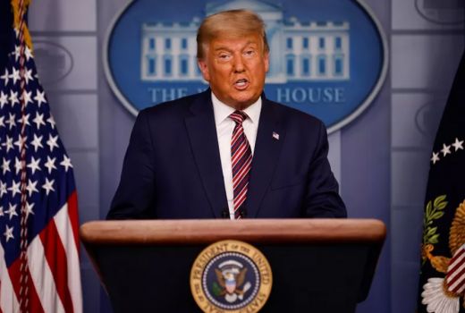 Donald Trump Ngamuk! Menhan Amerika Dipecat - GenPI.co