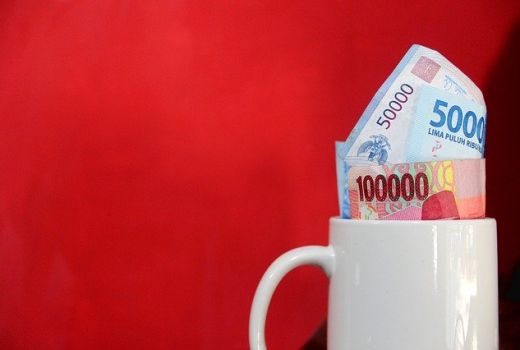 Langsung Ludes, Gaji 3 Golongan Darah Ini Hanya Numpang Lewat - GenPI.co