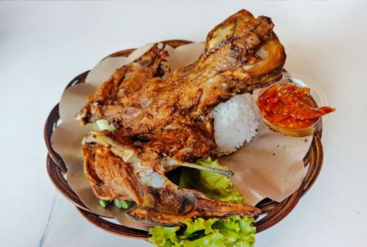 Menikmati Renyahnya Ayam Ucul yang Bikin Ketagihan - GenPI.co