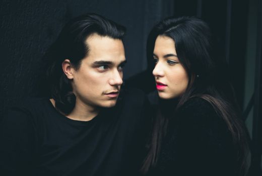 Gebetan Cinta atau Nafsu? Jawabannya Ada di Tatapan Mata - GenPI.co