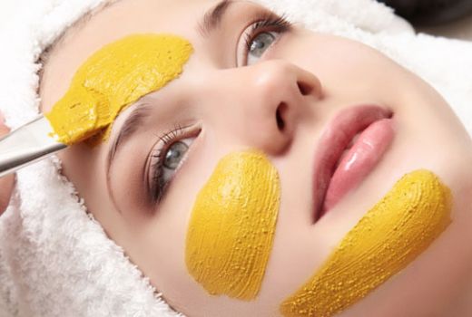 Wajah Glowing dengan Masker Kunyit, Racik Sendiri yuk - GenPI.co