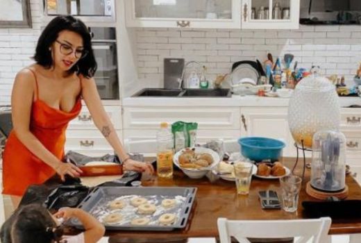 Suami Vanessa Angel Minta Bikin Dosa, Netizen Jantungan - GenPI.co