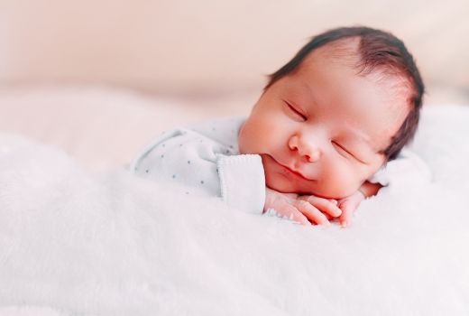 Inspirasi Nama Bayi yang Dipercaya Membawa Rezeki Berlimpah - GenPI.co