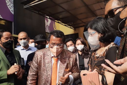 Hotman Paris Beber Kondisi Desiree, Hotma Sitompul Bisa Terpojok - GenPI.co