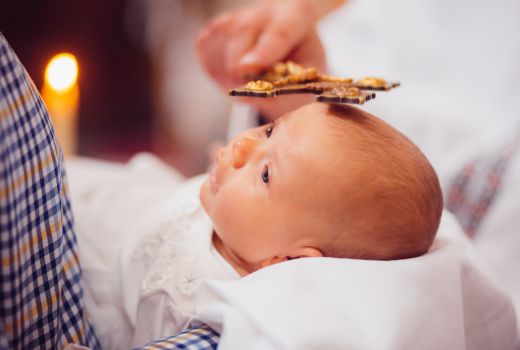 Inspirasi Nama Bayi Laki-laki yang Terkandung dalam Alkitab - GenPI.co