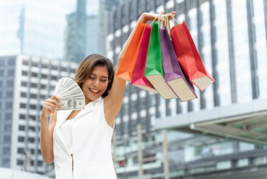 Sudah Mendarah Daging, Ini Alasan Wanita Doyan Shopping - GenPI.co