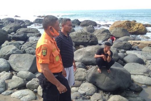 Pelajar SD Hanyut di Laut Sukabumi saat Berenang - GenPI.co JABAR