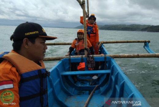 Terbawa Arus Ombak, Seorang Pelajar Hilang di Laut Pangandaran - GenPI.co JABAR