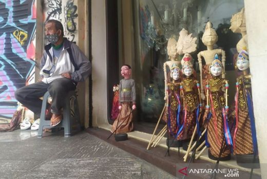 Penjual Wayang Golek di Braga Lestarikan Budaya dengan Cara Ini - GenPI.co JABAR