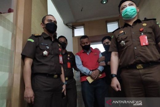 Korupsi Dana BOS Rp8 Miliar, ASN Kemenag Ditahan Kejati Jabar - GenPI.co JABAR