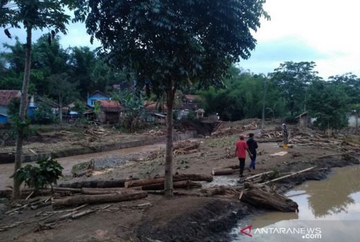 Pemkab Garut akan Ganti Kerugian Warga yang Terdampak Banjir - GenPI.co JABAR