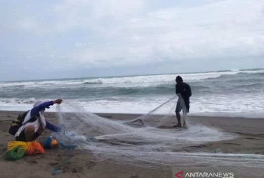 Lima Alat Pendeteksi Tsunami di Cianjur Rusak Gara-gara Ini - GenPI.co JABAR