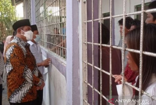 Peduli Sesama, Pemkab Bekasi Salurkan Bantuan ke Yayasan ODGJ - GenPI.co JABAR