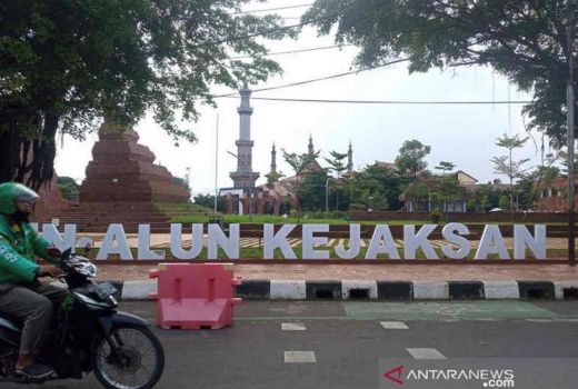 Alun-alun Kejaksaan Kota Cirebon Tutup saat Malam Tahun Baru - GenPI.co JABAR