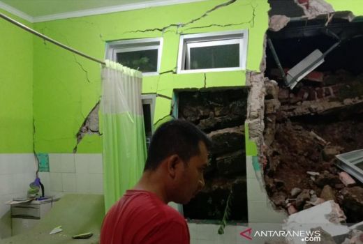 Puskesmas yang Roboh di Garut Tetap Beroperasi, Kok Bisa? - GenPI.co JABAR