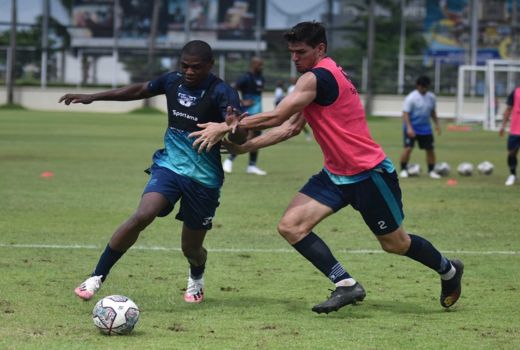 Bruno Ingin Cetak Gol di Laga Perdananya Bersama Persib - GenPI.co JABAR