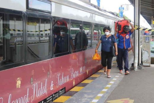 Selama Libur Nataru, KAI Daop 3 Cirebon Angkut 34.359 Penumpang - GenPI.co JABAR