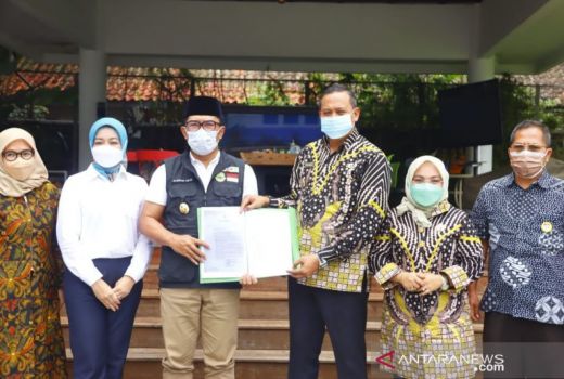 Ditunjuk Sebagai Plt Wali Kota Bekasi, Ini PR Tri Adhianto - GenPI.co JABAR