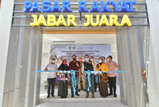 Ridwan Kamil Resmikan Pasar Senilai Rp10 Miliar di Kota Sukabumi - GenPI.co JABAR