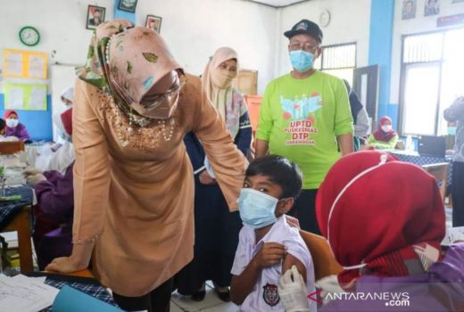 Kejar PTM 100 Persen, Bupati Purwakarta Genjot Vaksinasi Anak - GenPI.co JABAR