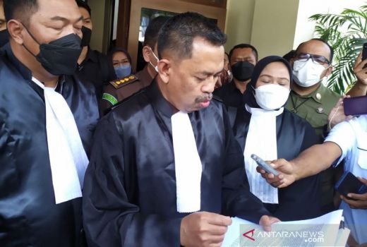 Pemerkosa 13 Santriwati Dituntut Hukuman Mati, Ini Alasannya - GenPI.co JABAR