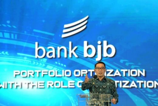 Atasi Pinjol Ilegal, Gubernur Jabar Minta Bank BJB Lakukan Ini - GenPI.co JABAR