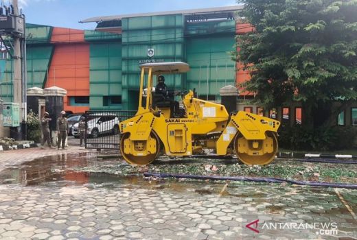 Wujudkan Karsa Berkeadaban, Pemkab Bogor Musnahkan 2.135 Miras - GenPI.co JABAR