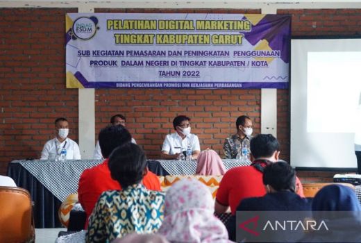 Kembangkan Pasar Digital, Pemkab Garut Gelar Pelatihan untuk UKM - GenPI.co JABAR