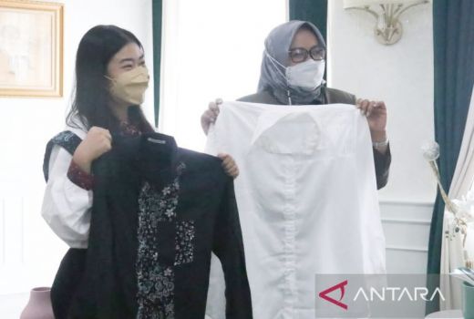 Bangga! Karya Fesyen Desainer dari Bogor Ini Tampil di Paris - GenPI.co JABAR
